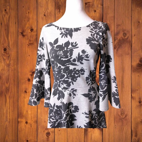 Vince Camuto Size 6 Floral 3/4 Bell Sleeve Zip Back Dress Stretch Office Career - Picture 3 of 7